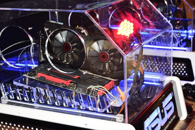 asus-rog-72-game-party-10