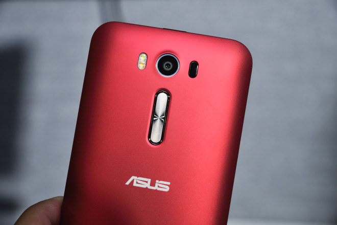 asus-zenfone-selfie-laser-deluxe-7