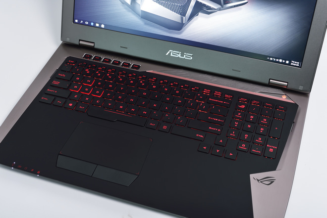 asus-rog-gx700-12