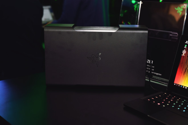 razer-Blade-Stealth-Core-Nabu-Watch-Stargazer-4