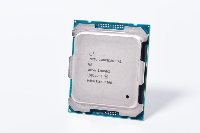 Intel Core i7-6950X-1