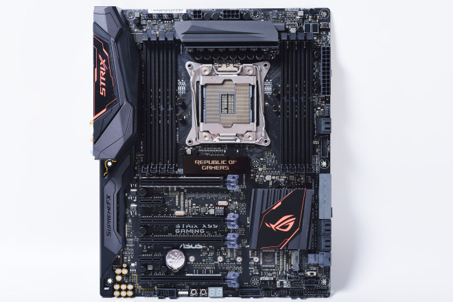 ASUS ROG STRIX X99 GAMING-3