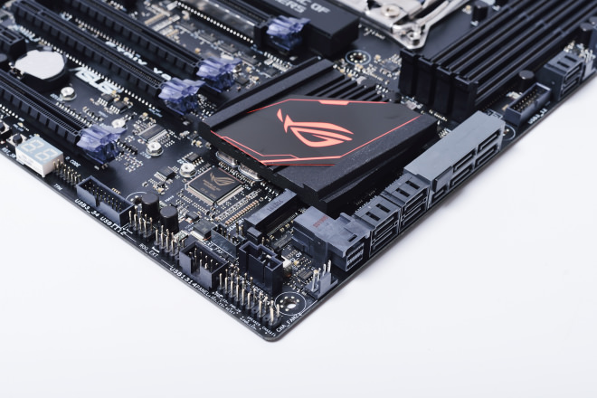 ASUS ROG STRIX X99 GAMING-5